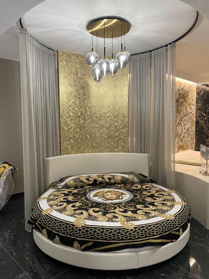 Versace Luxury Room กอร์เลโอเน ภายนอก รูปภาพ