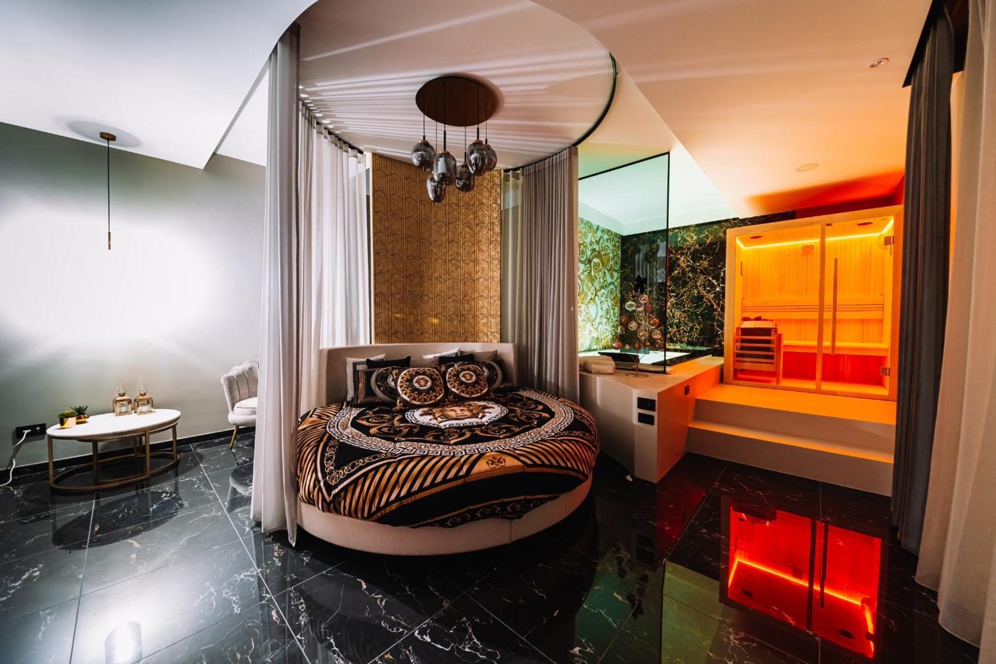 Versace Luxury Room กอร์เลโอเน ภายนอก รูปภาพ