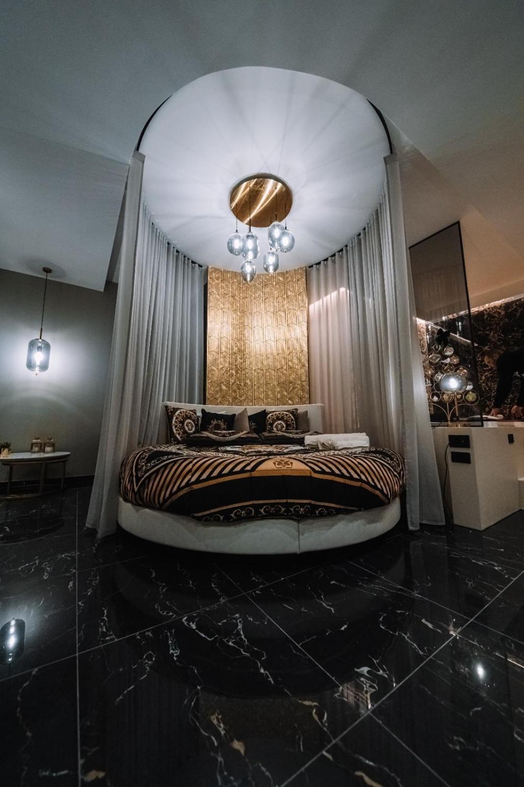 Versace Luxury Room กอร์เลโอเน ภายนอก รูปภาพ